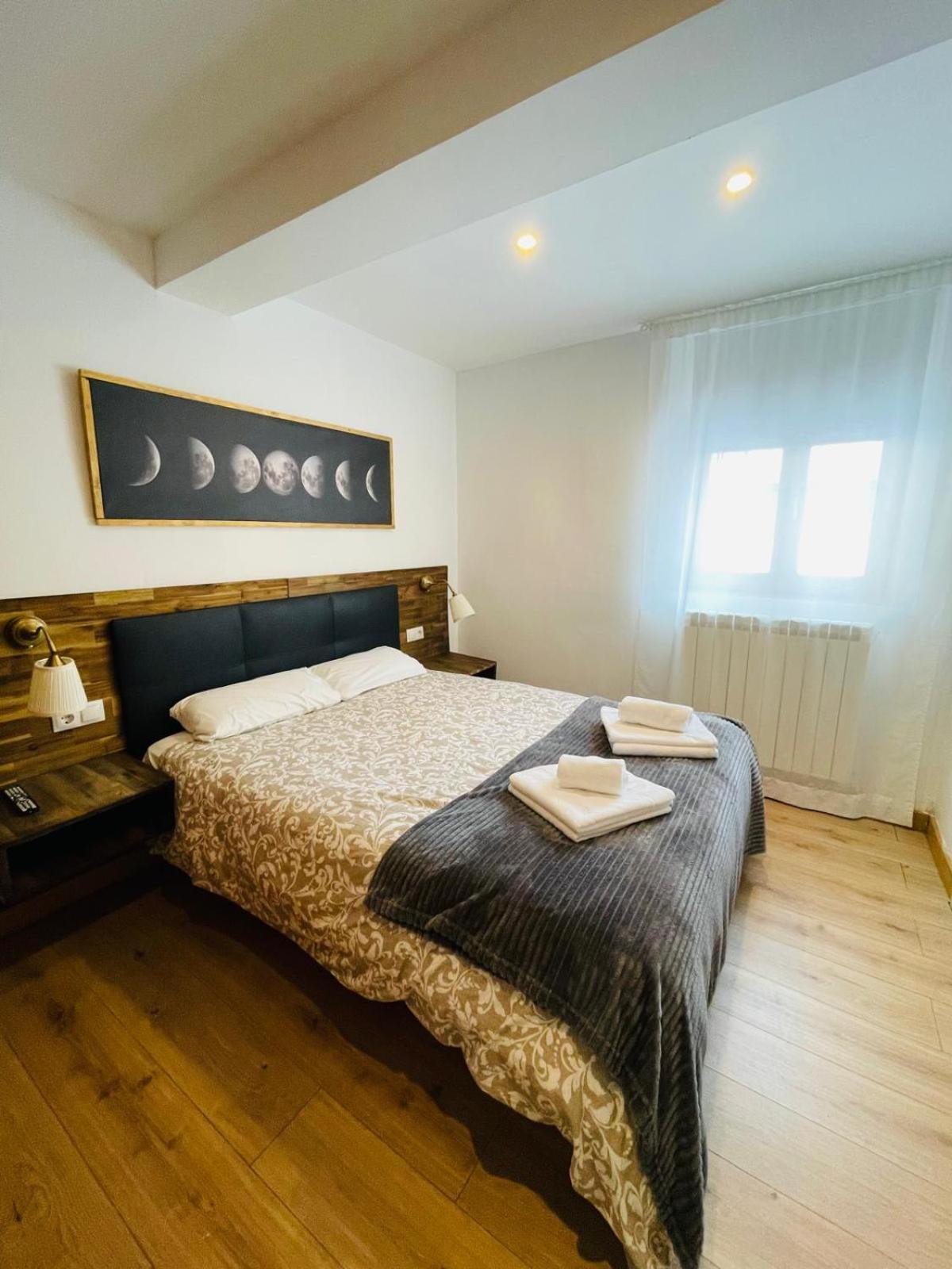 Apartahotel Canfranc Bagian luar foto