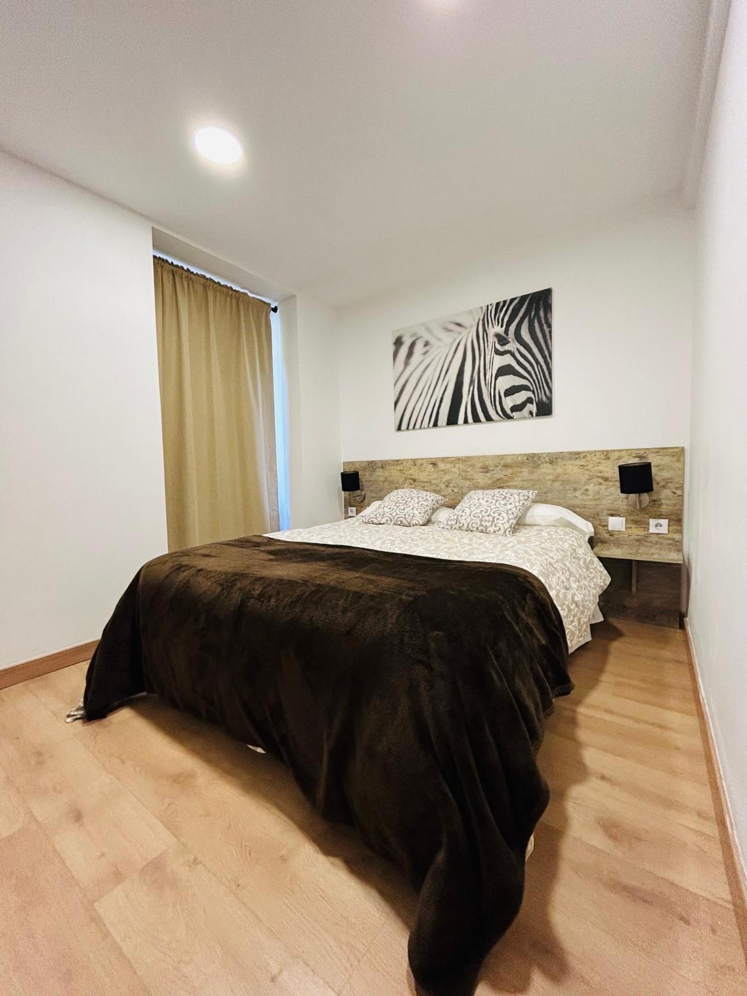 Apartahotel Canfranc Bagian luar foto